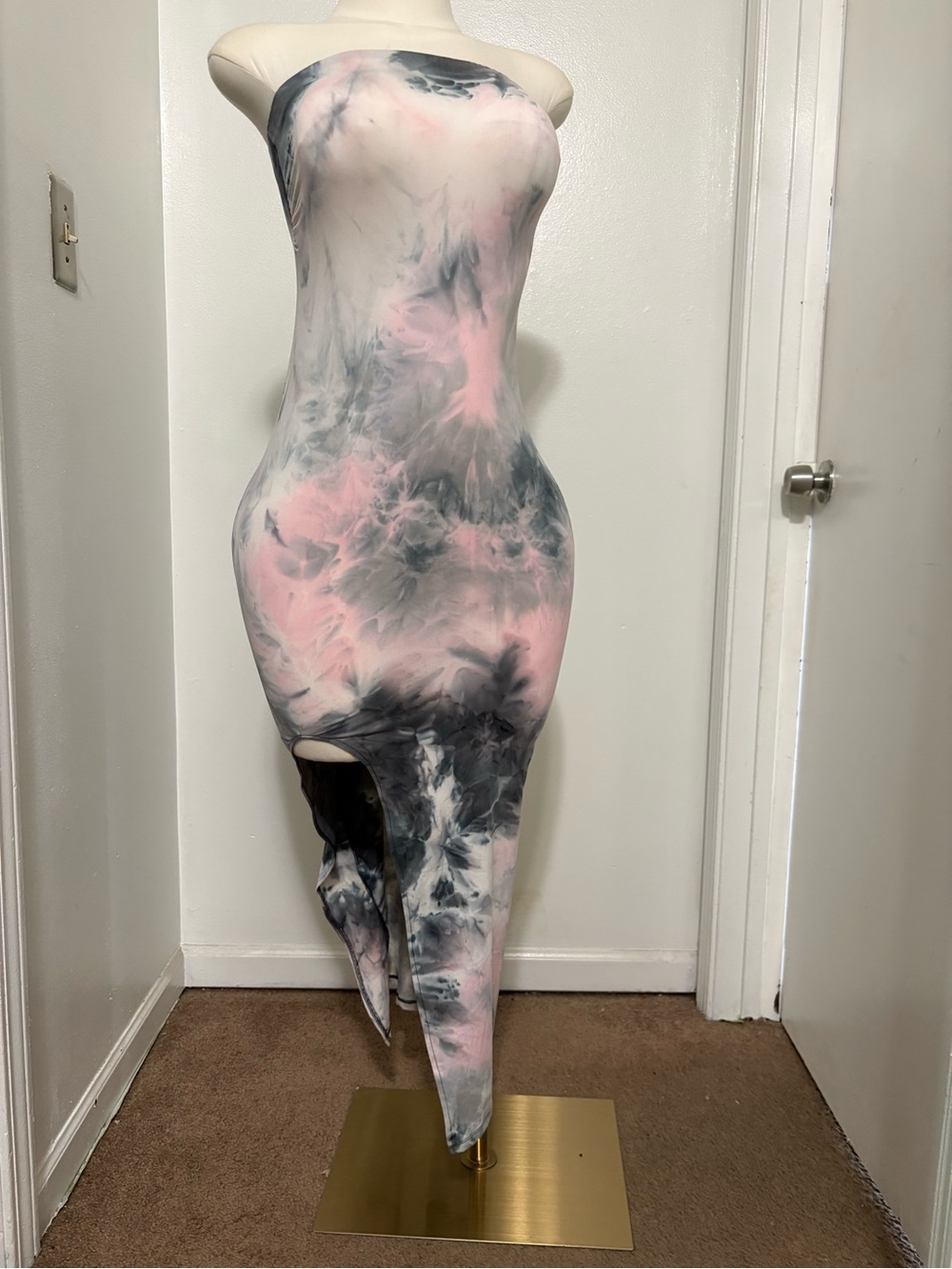 Heart & Hips Strapless Tie-Dye Maxi Dress in Pink and Gray NWOT